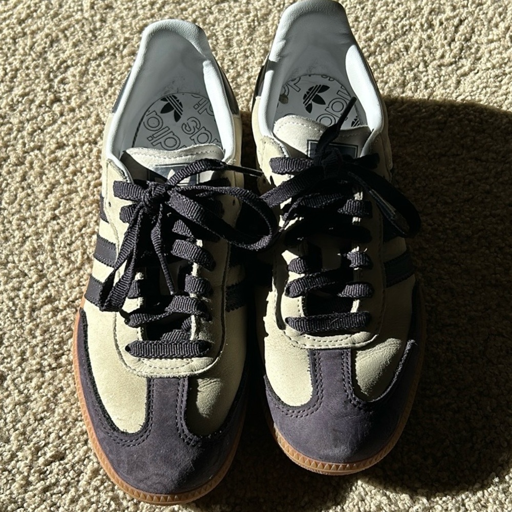 Adidas Sambas